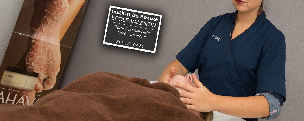 Les esthéticiennes de votre Institut de Beauté Physio Santé beauté de Besançon Valentin sont présentes pour prendre soin de vous